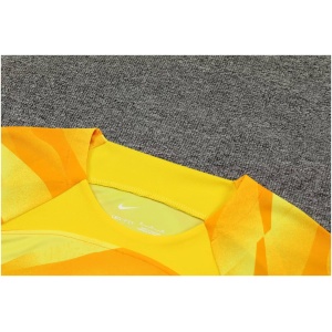 Costume jaune du gardien de but de Barcelone 2023/24