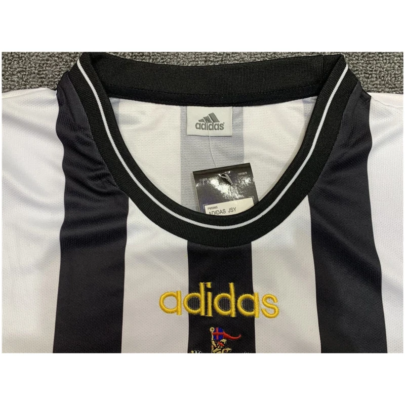 Maillot domicile rétro de Newcastle United 1997-1999