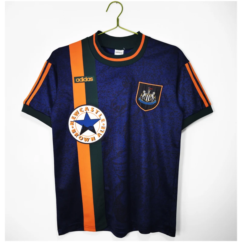 Maillot extérieur rétro de Newcastle United 1997/98
