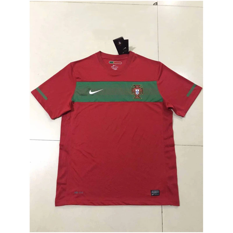 Maillot domicile rétro du Portugal 2010