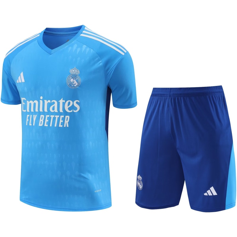 Gardien de but du Real Madrid, tenue bleue 2023/24