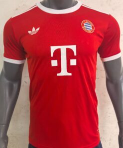 Maillot spécial rouge du Bayern Munich 2024/25