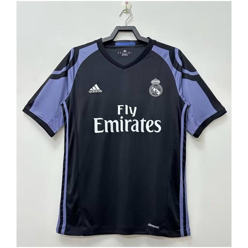 Maillot rétro troisième de Real Madrid 2016/17