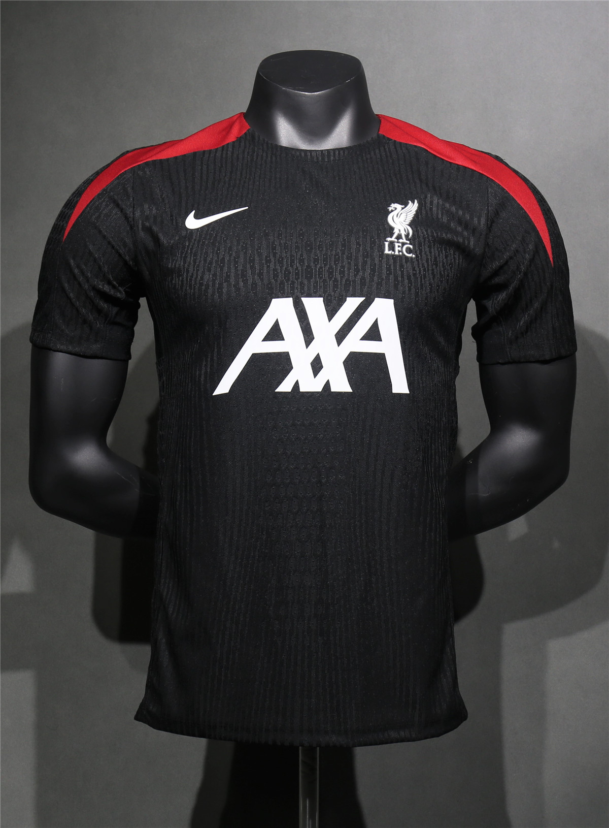 Maillot d’entraînement pré-joueur Liverpool authentique noir 2024/25 – joueur