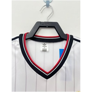 Maillot extérieur rétro de Manchester United 1983