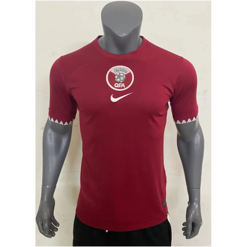 Maillot Domicile du Qatar Coupe du Monde de la FIFA 2022 au Qatar