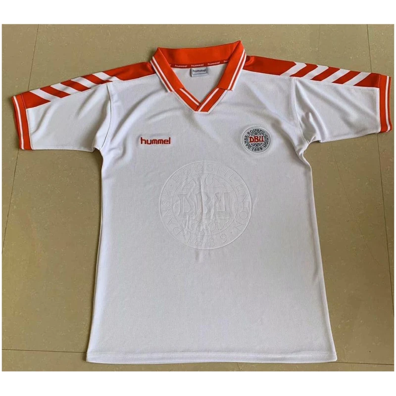 Maillot extérieur rétro du Danemark 1998