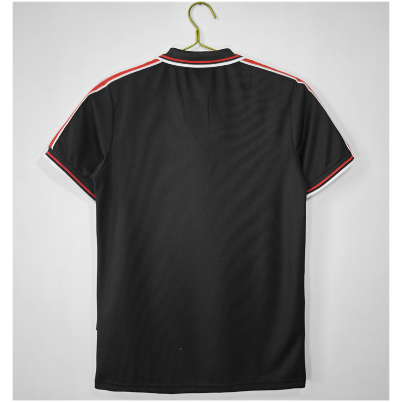 Maillot rétro noir de Manchester United 1998/99