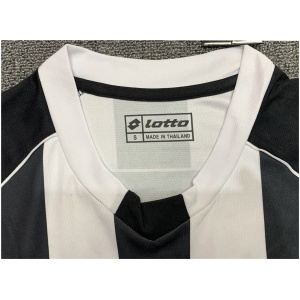 Maillot domicile rétro de la Juventus 2002/03