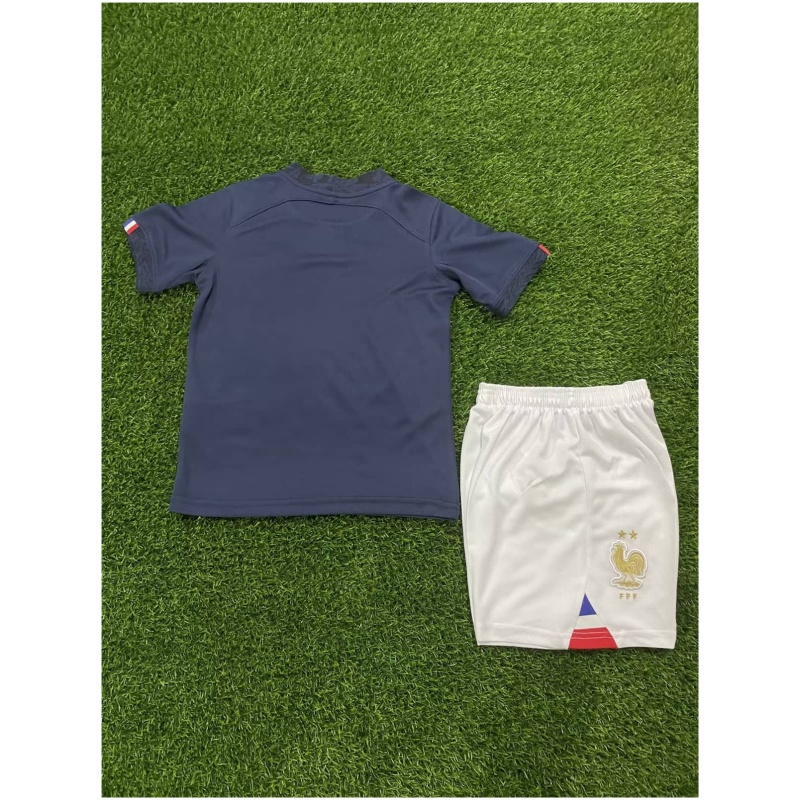 Maillot domicile enfant de l’équipe de France pour la Coupe du Monde de la FIFA Qatar 2022