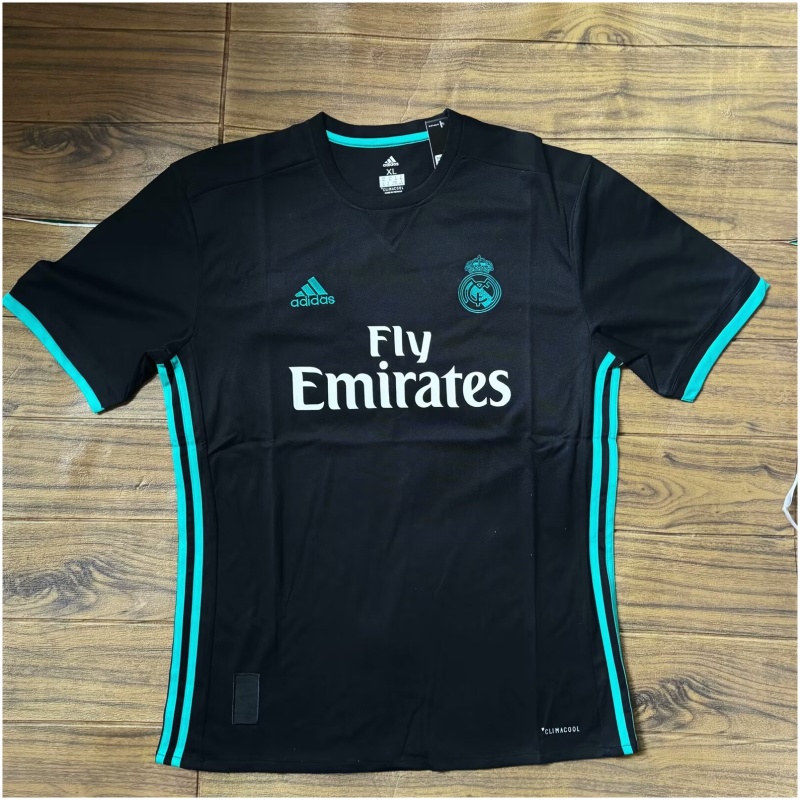 Maillot extérieur rétro du Real Madrid 2017/18