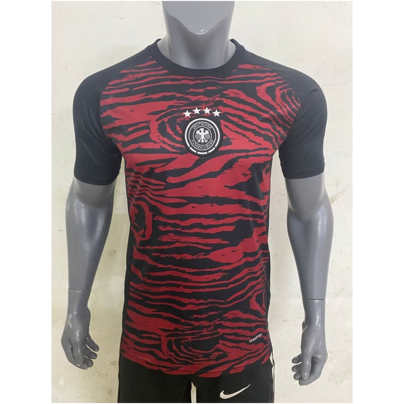 Maillot d’entraînement court de l’Allemagne rouge et noir 2024