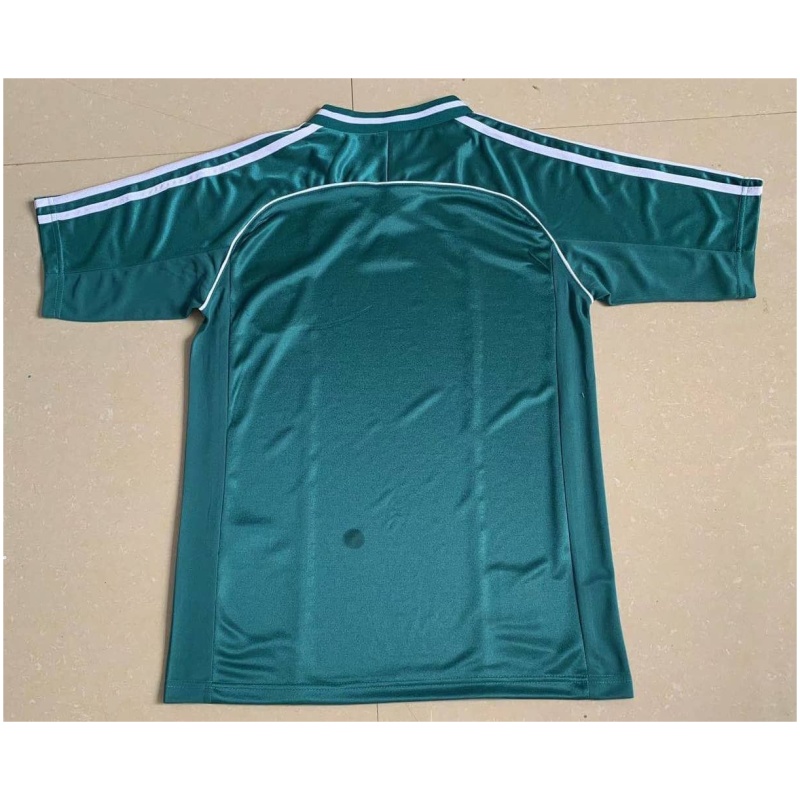 Maillot extérieur rétro de l’Allemagne 1998