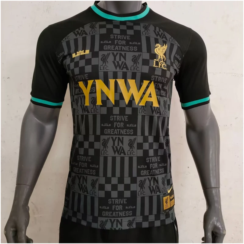 Maillot Liverpool x LeBron James 2023/24