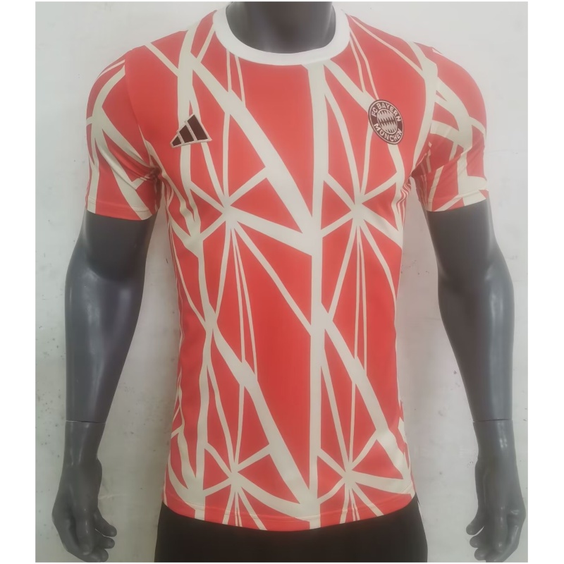 Maillot rouge pré-match Bayern Munich 2024/25
