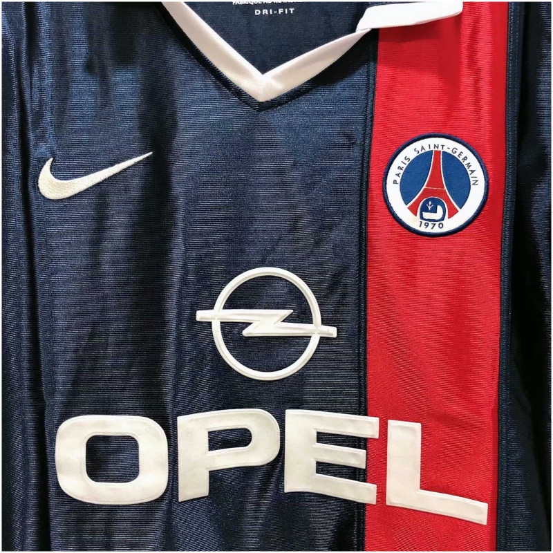Maillot Domicile Rétro du PSG 2001/02