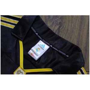 Maillot Extérieur Rétro du Real Madrid 1998-2000