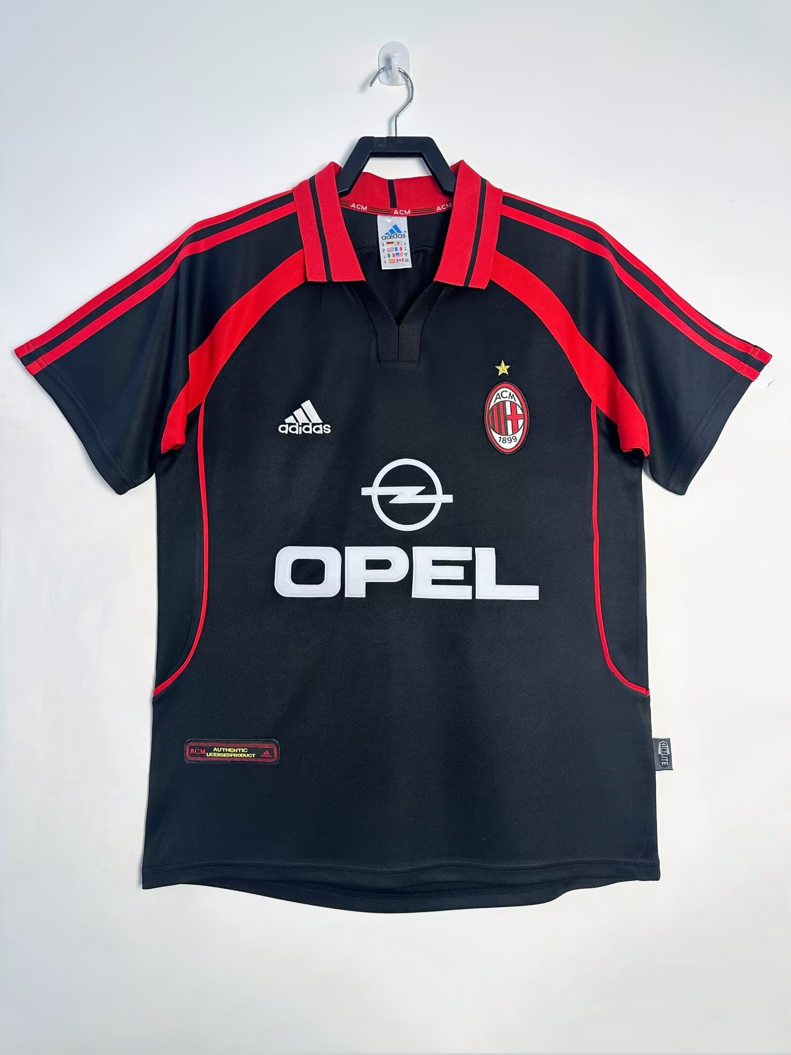 Maillot rétro troisième de l’AC Milan 2000/01