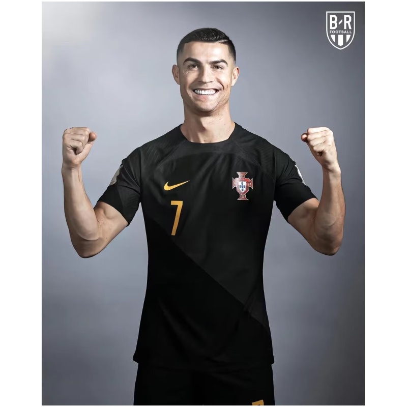 Édition spéciale maillot noir du Portugal 2024