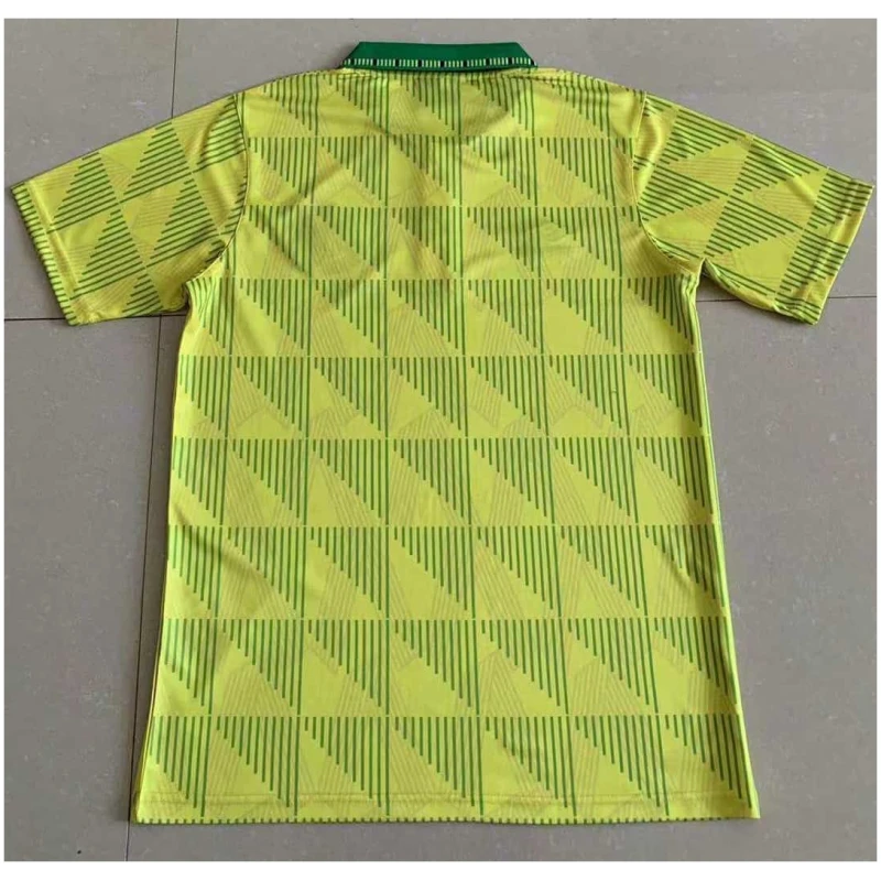 Maillot extérieur rétro de Newcastle United 1991