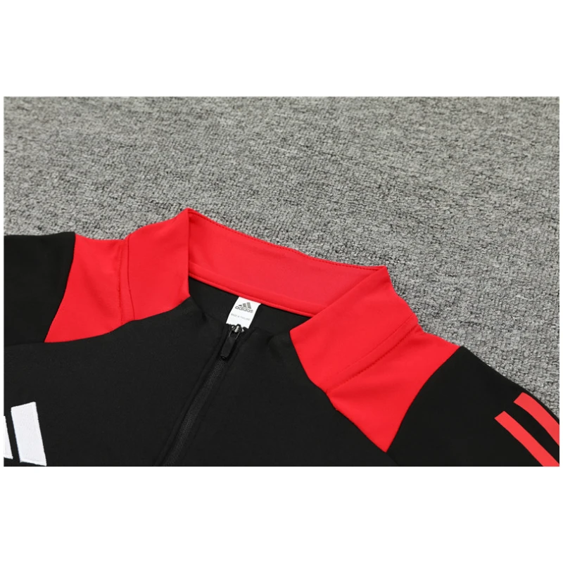 Tenue d’entraînement noire du Bayern Munich 2024/25
