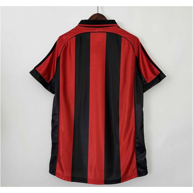 Maillot domicile rétro de l’AC Milan 1998/99