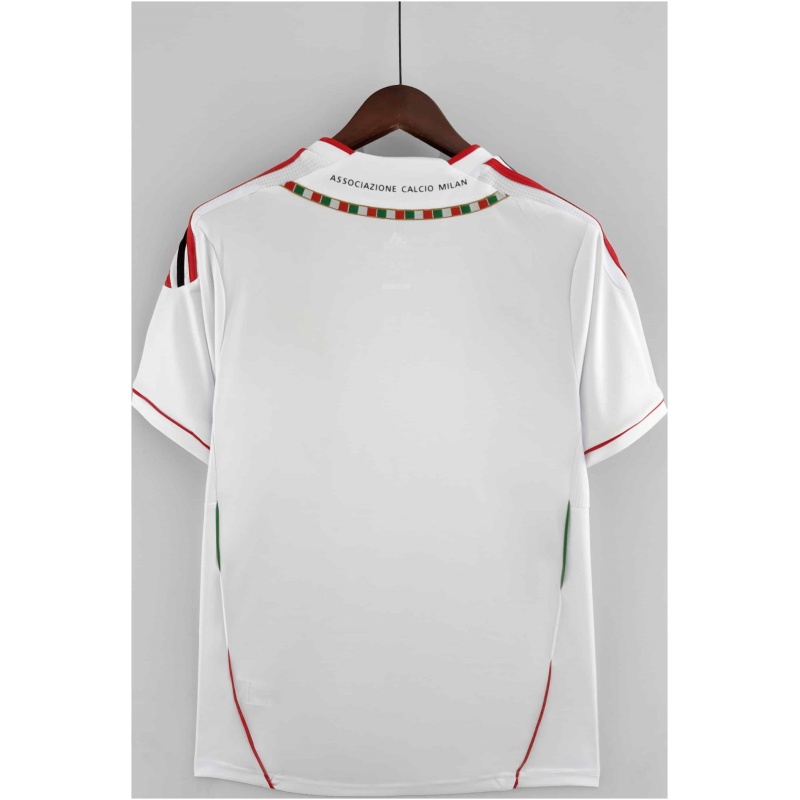 Maillot extérieur rétro de l’AC Milan 2011/12