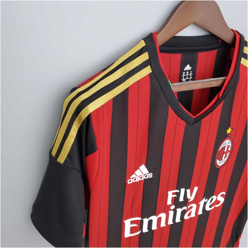 Maillot de football rétro domicile de l’AC Milan 2013/14