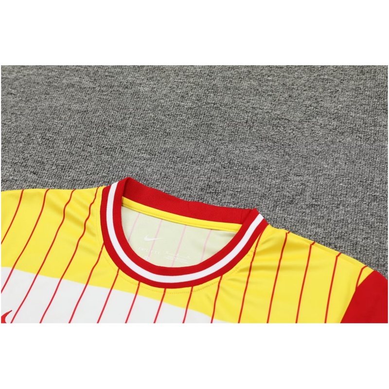 Tenue d’entraînement courte de Liverpool jaune 2024/25