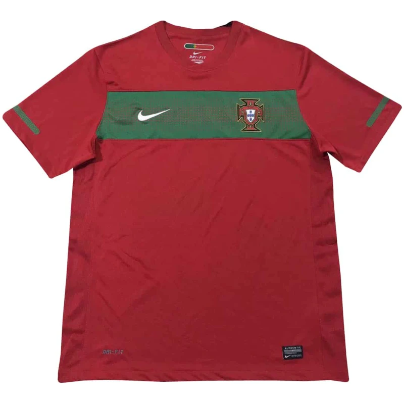 Maillot domicile rétro du Portugal 2010