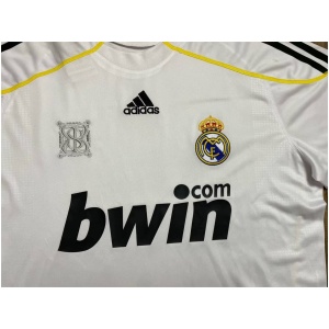 Maillot domicile rétro du Real Madrid 2009/10