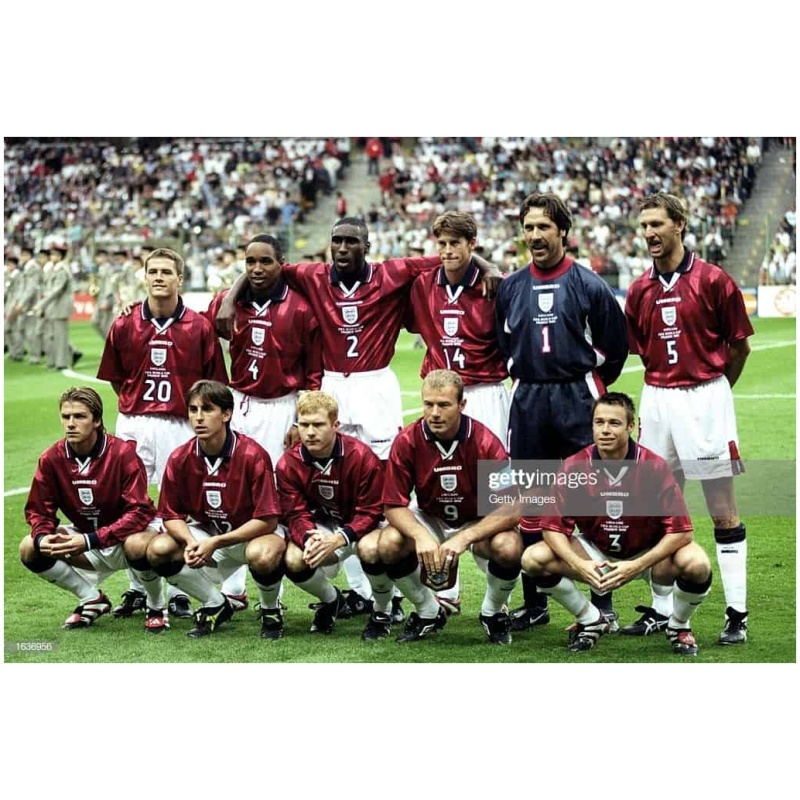 Maillot extérieur rétro d’Angleterre 1998