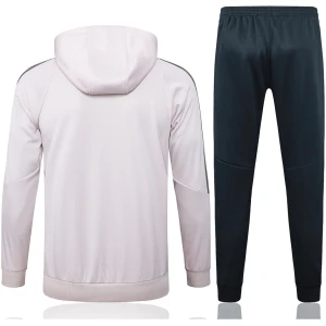 Sweat à capuche Real Madrid + Pantalon de survêtement rose pâle 2024/25