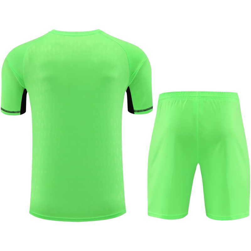 Tenue verte de gardien de but du Real Madrid 2023/24