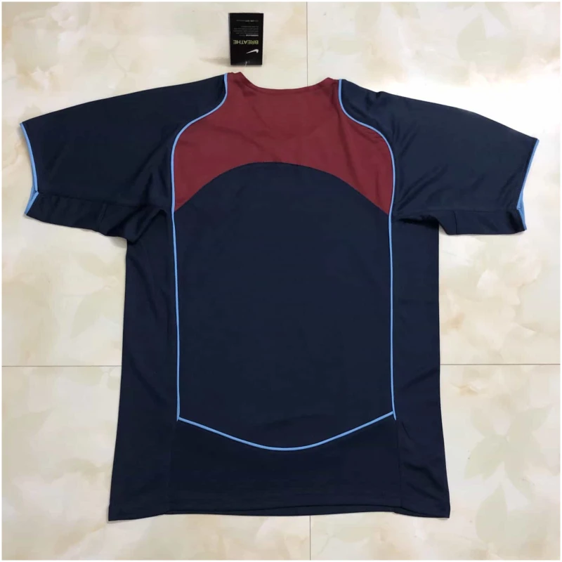 Maillot extérieur rétro de l’Atlético Madrid 2004/05