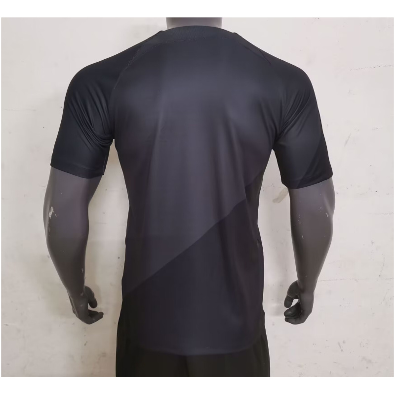 Édition spéciale maillot noir du Portugal 2024