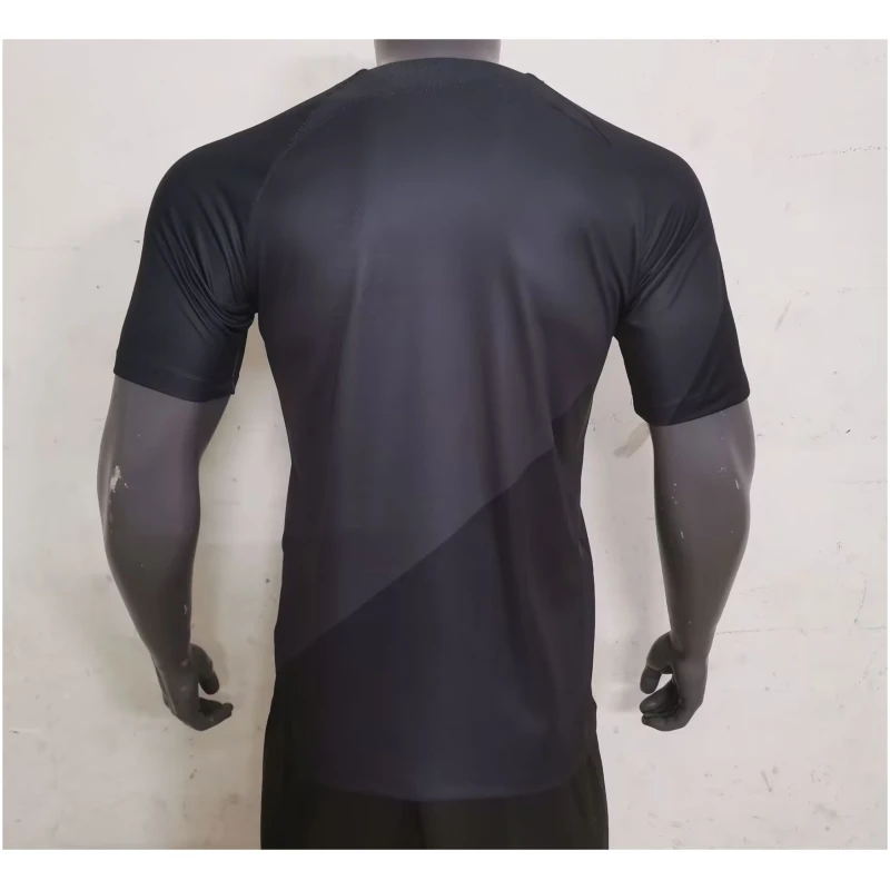 Édition spéciale maillot noir du Portugal 2024