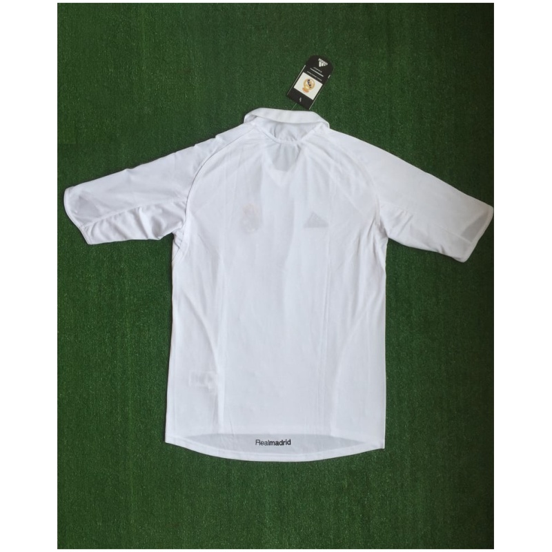 Maillot rétro domicile du Real Madrid 2005/06