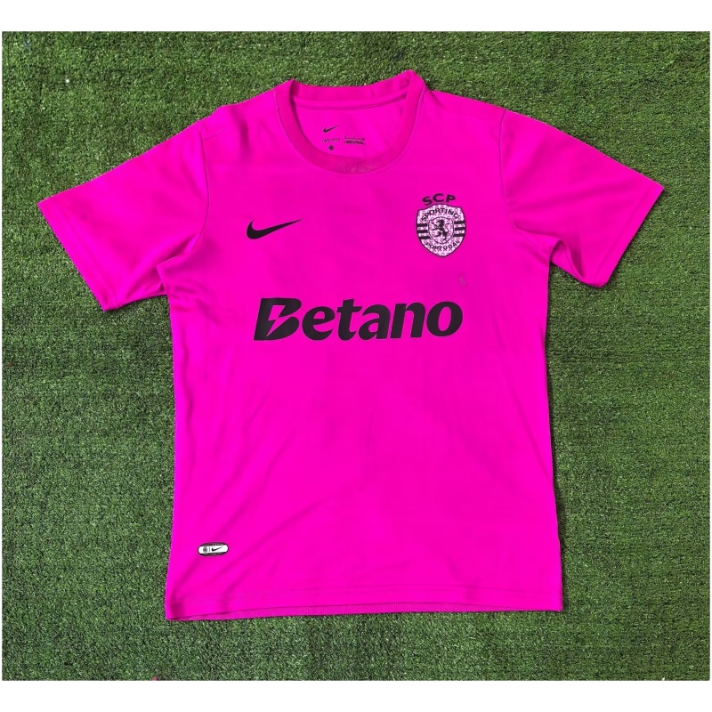 Maillot rose spécial du Sporting Portugal 2024/25