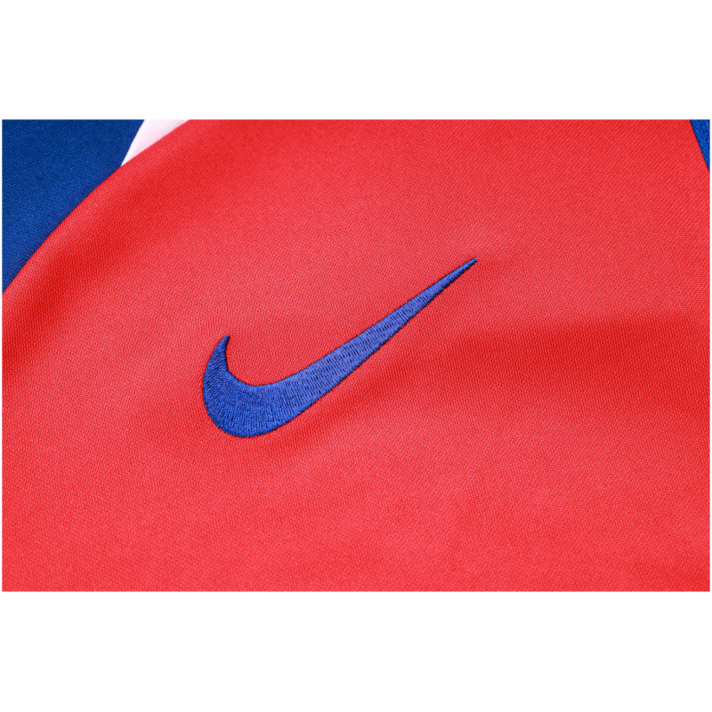 Tenue d’entraînement rouge de l’Atlético de Madrid 2023/24