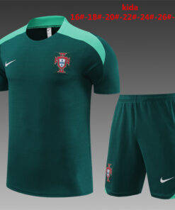 Ensemble d’entraînement court pour enfants Portugal vert 2024