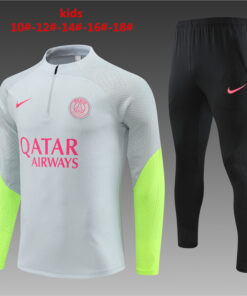 Ensemble d’entraînement pour enfants du PSG gris clair 2023/24