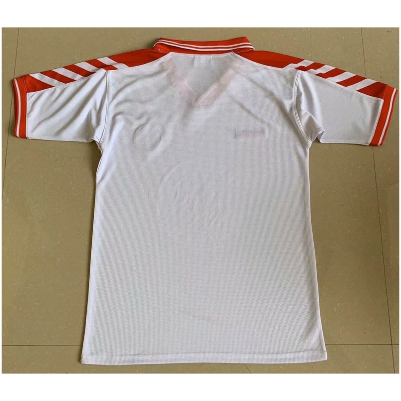 Maillot extérieur rétro du Danemark 1998