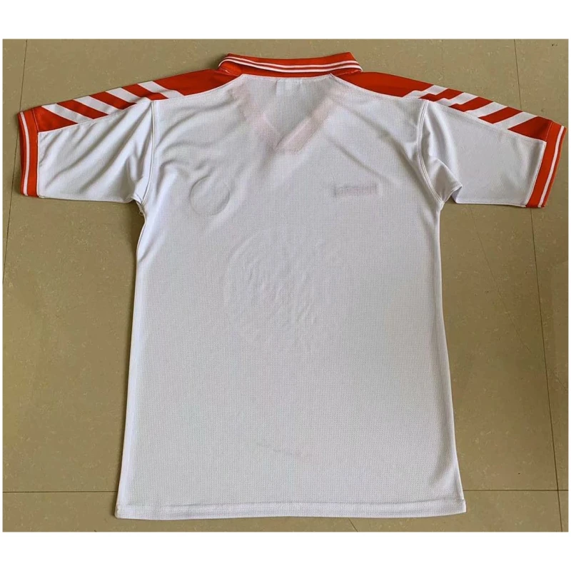 Maillot extérieur rétro du Danemark 1998