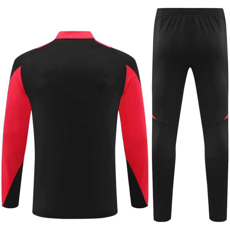 Tenue d’entraînement noire du Bayern Munich 2024/25