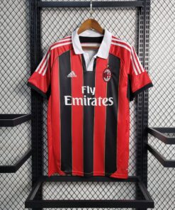 Maillot de football rétro domicile de l’AC Milan 2012/13