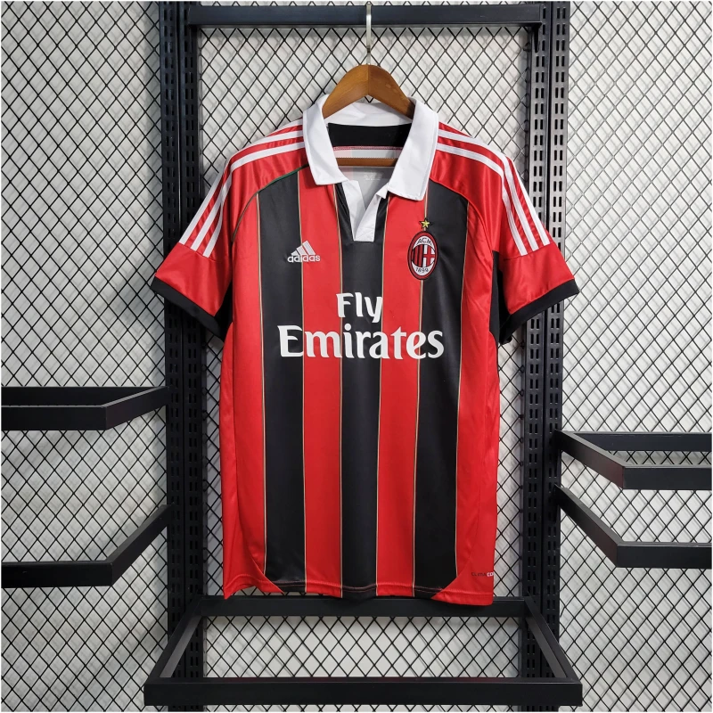 Maillot de football rétro domicile de l’AC Milan 2012/13