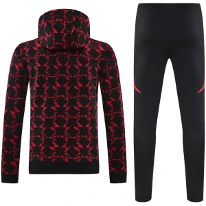 Ensemble de survêtement Manchester United pour hommes : Sweat à capuche + Pantalon d’entraînement Rouge – Noir 2025/26