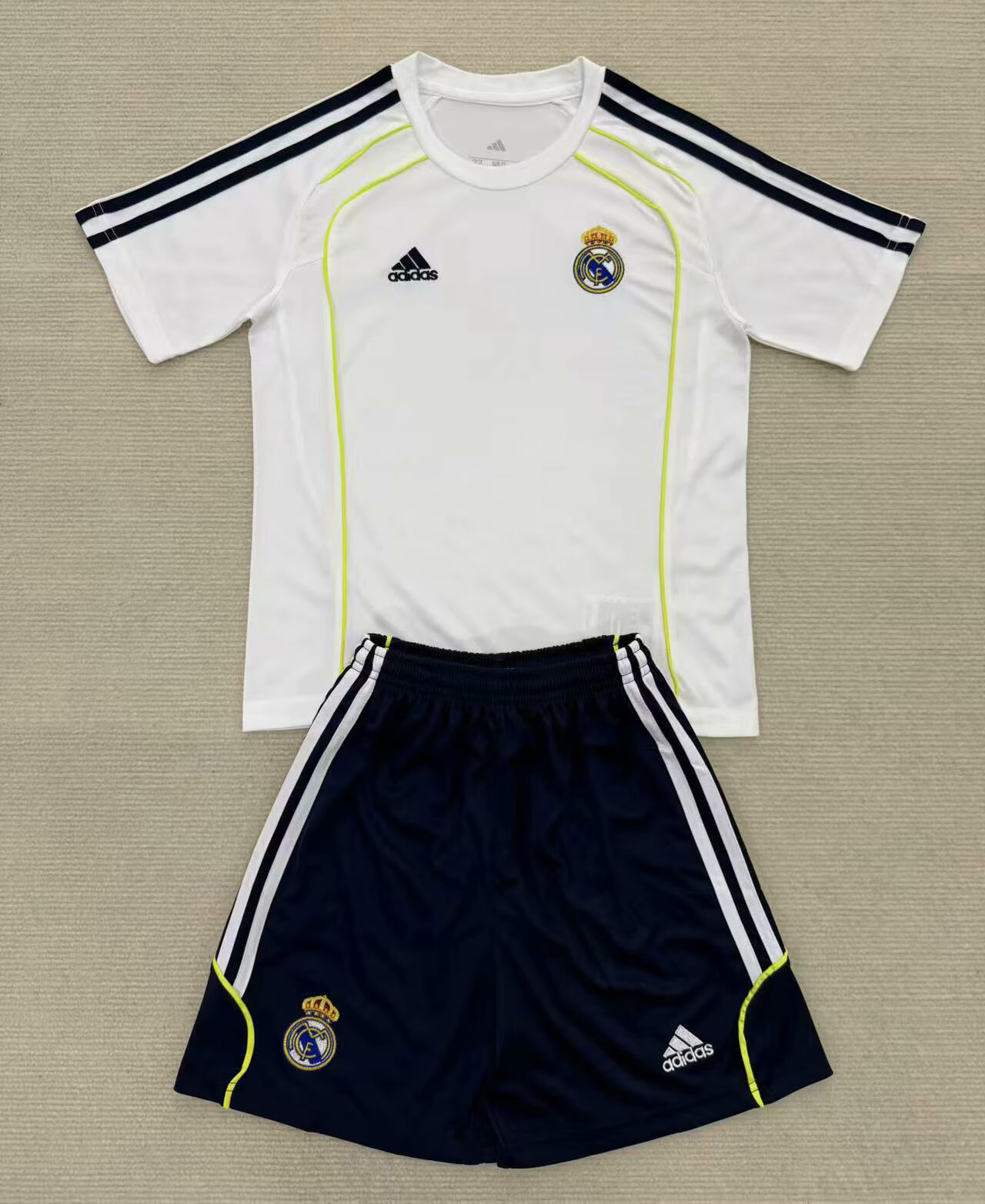enfants Real Madrid UBP White Jersey 2025/26