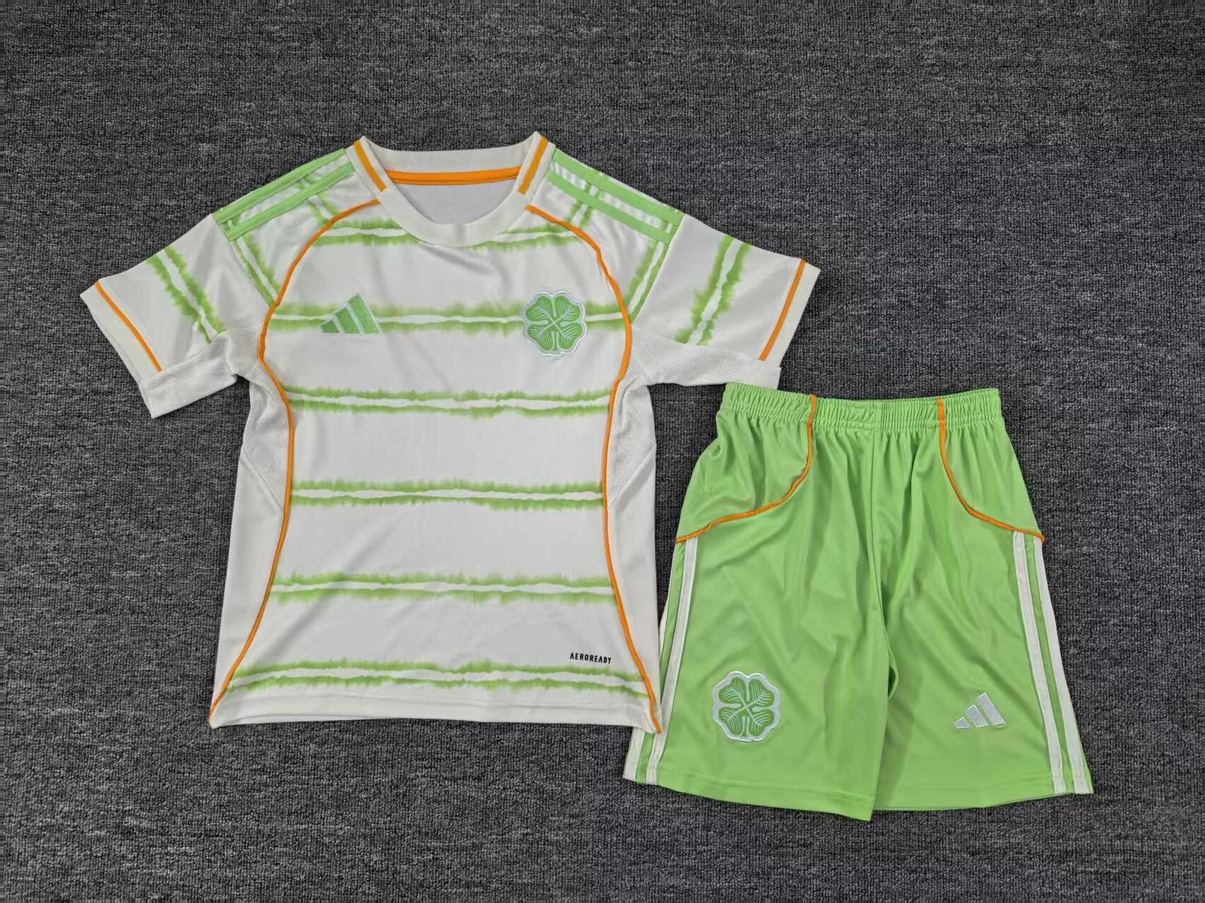 Maillot troisième enfant du Celtic FC 2025/26 Maillot troisième enfant du Celtic FC 2025/26